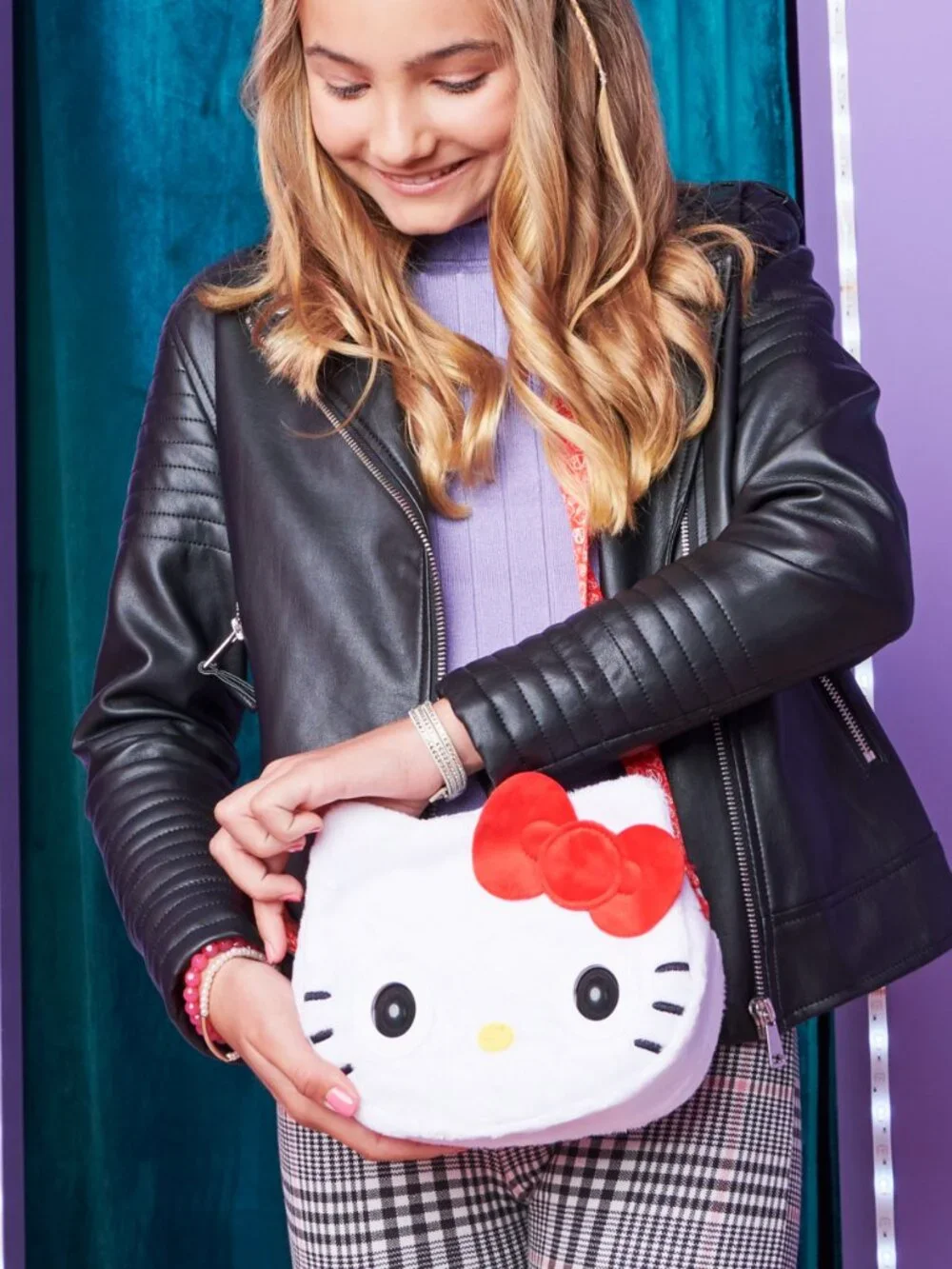NEW Hello Kitty Purse Pets w/ 30 Sounds Blinking Eyes Interactive Crossbody Bag